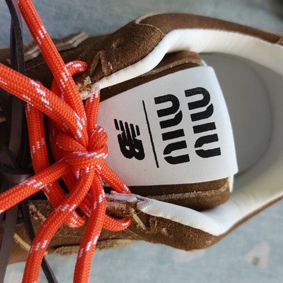 New Balance X Miu Miu 530 Sl Suede Sneakers - Picture 8 of 11
